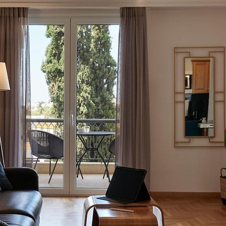 Chic One Bd Apartment With Hilton View Athene Buitenkant foto